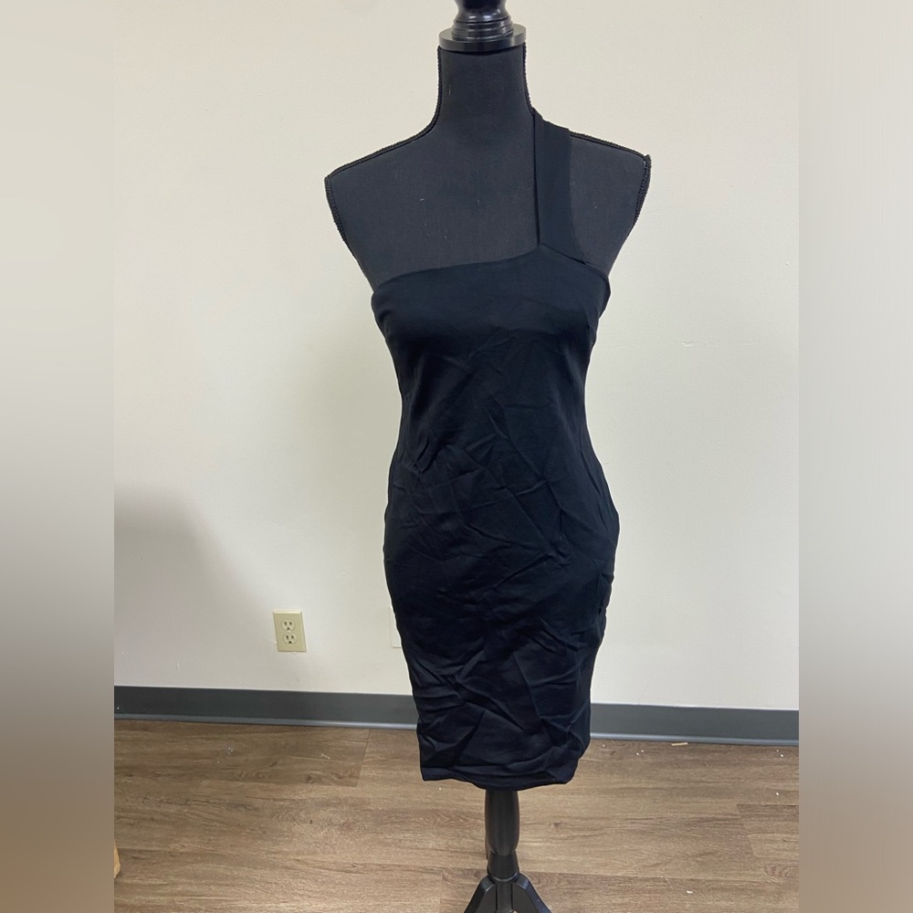 Lisa and Lucy one shoulder dress